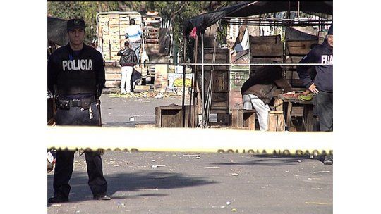 Menor internado y mayor procesado por crimen del feriante