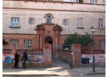 Directora de liceo que apuntó con un arma dijo que fue unabroma