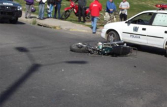 San Carlos, una localidad con muchos accidentales fatales protagonizados por motos.&nbsp;&nbsp;Maycol Suárez, de 19 años, murió el 19 de marzo. Foto. FM Gente.