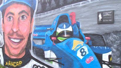 a 20 anos de la muerte de gonchi rodriguez inauguraron un mural en su homenaje