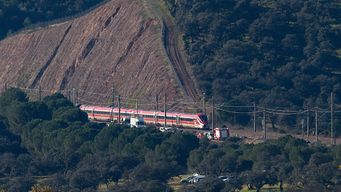 Foto: AFP. Choque de trenes causa 45 muertos en España.&nbsp;