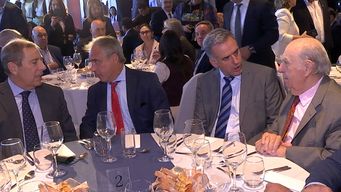 con la presencia de orsi, se celebro el dia de la construccion: la llamita prendida en momentos complicados, dijo el presidente