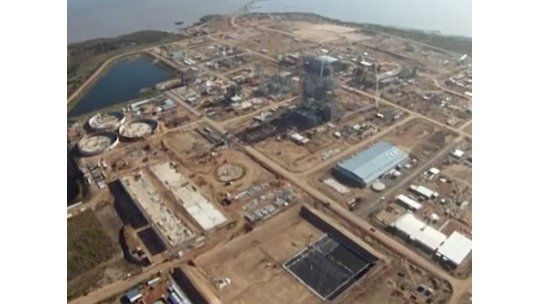 Constructora demanda a Montes del Plata por U$S 273 millones