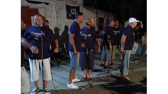 Momolandia presenta su propia república, en la que no hay mujeres