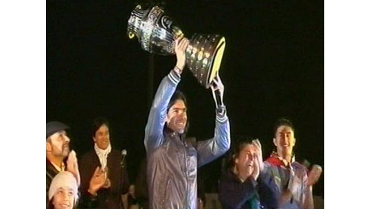 Los campeones Abreu y Tabárez recibieron sus homenajes