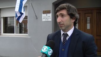 interpol emitio alerta roja por un profesor de piano que violo a una adolescente 