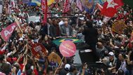 Lula mantiene ventaja y chances de vencer a Bolsonaro el domingo en primera vuelta