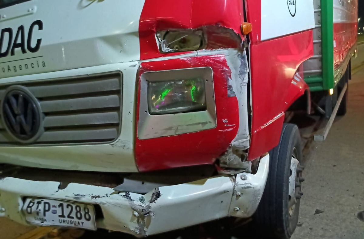 Foto cedida a Subrayado. Camión involucrado en el accidente. Foto cedida a Subrayado. Camión involucrado en el accidente.