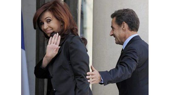 Tras acusaciones de Sarkozy está Argentina, afirma la oposición