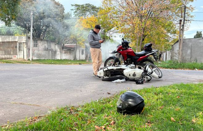 Fueron a ver una casa para alquilar y delincuentes los balearon para robarles la moto en Tres Ombúes