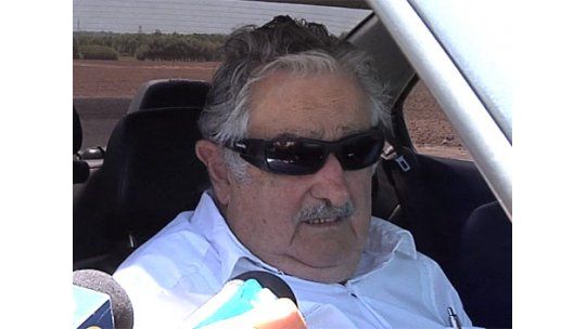 Mujica anunció a Bergara y Polgar como uno y dos de Economía