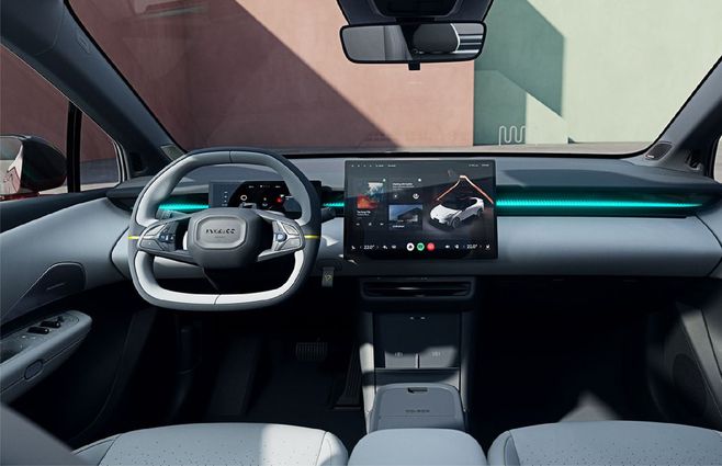 Lynk & Co 02 Interior.jpg