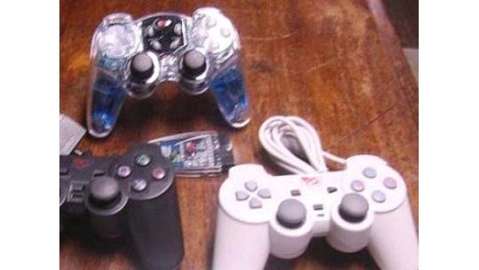 Aduanas decomisó 7.000 joysticks truchos valuados en US$ 180.000