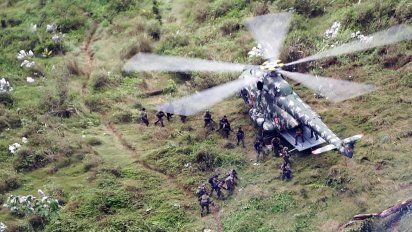 asi destruyen laboratorios clandestinos de droga en la frontera peru - colombia