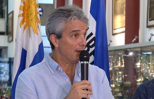 José Decurnex, presidente de Nacional.