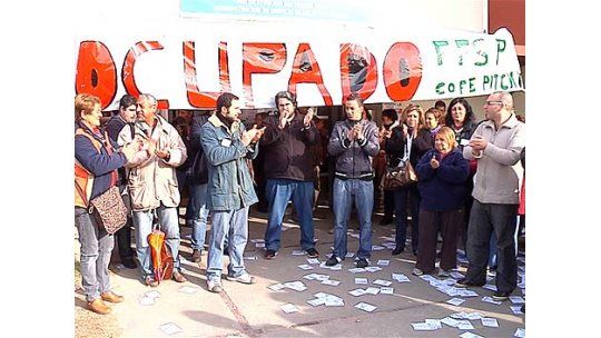 Funcionarios de Salud Pública ocupan hospital en Dolores