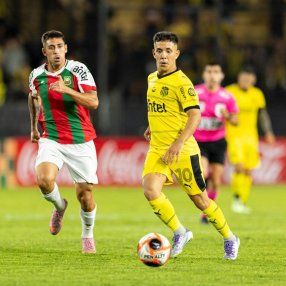 Leo Fernández le dio la victoria a Peñarol ante Deportivo Maldonado. Foto: FocoUy Leo Fernández le dio la victoria a Peñarol ante Deportivo Maldonado. Foto: FocoUy