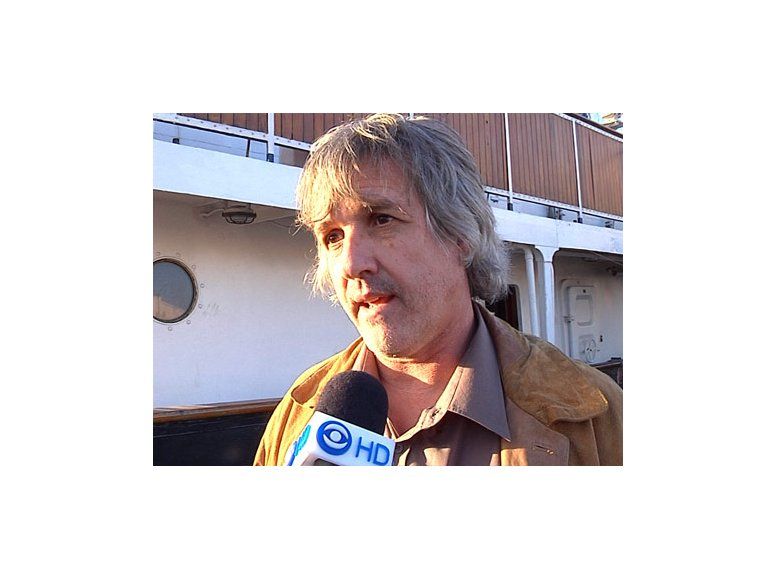 Identifican un trozo del avión caído que podría ser la cabina