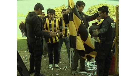 AUF quiere profesionales en la seguridad de las tribunas