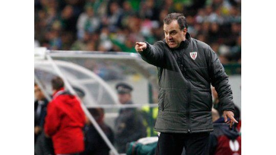 Bielsa considera justa la derrota, pero confía en remontar