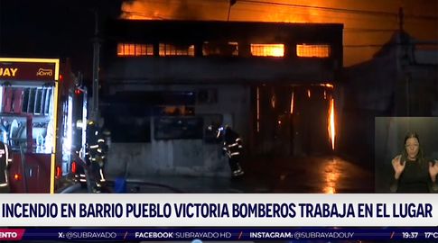 Incendio en pinturería en Pueblo Victoria provoca importante fuego y condiciones de combustión intensa