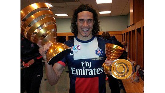 PSG ganó la Copa de la Liga francesa con doblete de Cavani