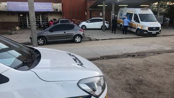 Joven de 18 años fue baleado en el pecho por delincuentes que le robaron la moto, los championes y la billetera Joven de 18 años fue baleado en el pecho por delincuentes que le robaron la moto, los championes y la billetera