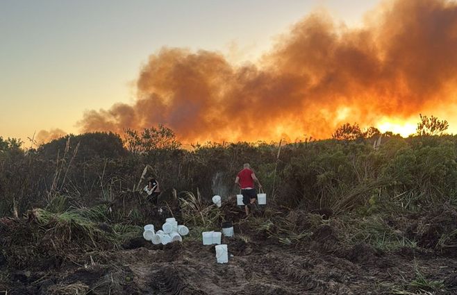 Incendio en Neptunia. Foto: Magui Prado