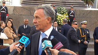 embajador argentino definio como prioridades facilitar el transito de personas y bienes, comercio e inversiones