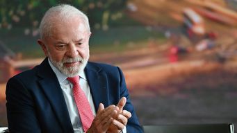 el carnaval de rio abre con homenaje a lula da silva; la oposicion lo denuncio como propaganda electoral