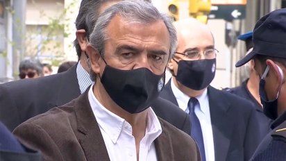 larranaga ofrece el hospital policial y las 19 jefaturas como centros de vacunacion