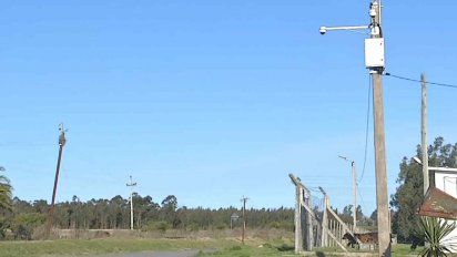 vecinos juntaron 10 mil  dolares y este lunes inauguraron sistema de videovigilancia