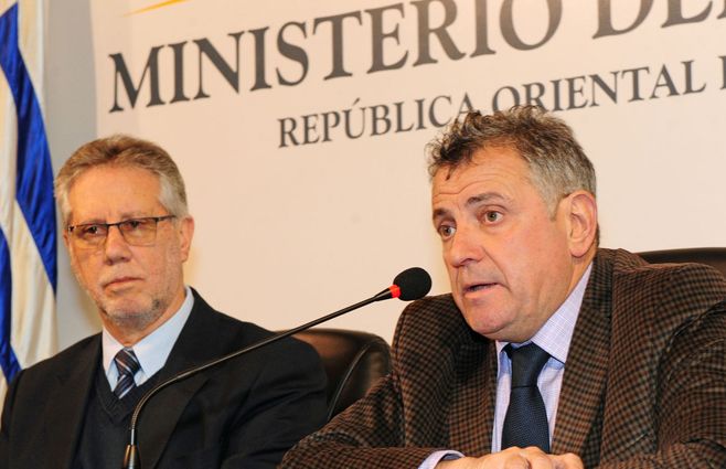 Jorge Vázquez y Wilmar Valdez en uno de sus tantos encuentros por la seguridad en el fútbol.