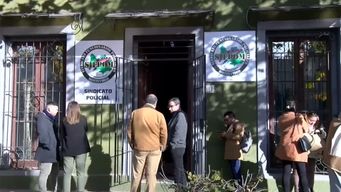 sindicato policial espera un aumento salarial del 20%, con una recuperacion gradual