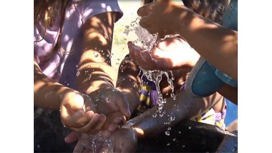 Récord de consumo de agua de OSE por el calor