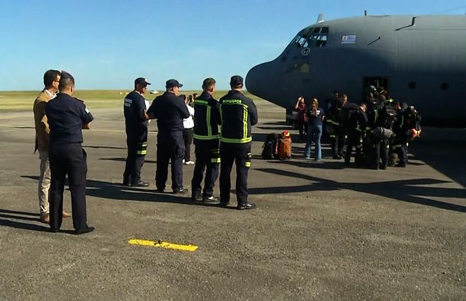 bomberos-a-chile-hercules-aeropuerto-fotosubra