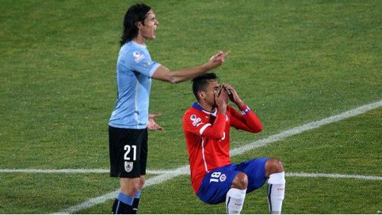 cavani dedo