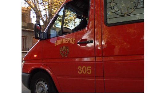 Encontraron a dos mujeres quemadas, entre velas y vírgenes