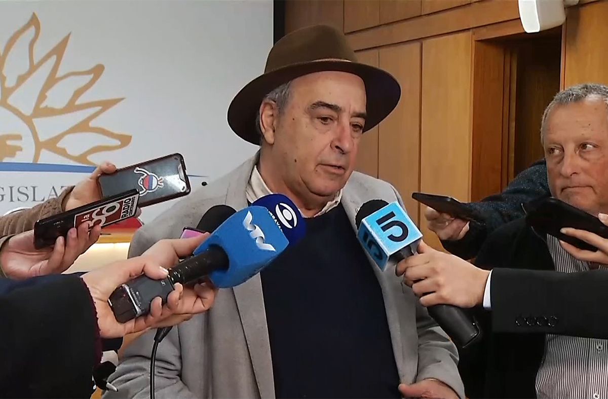 Fratti defendió compra de María Dolores y respaldó a Colonización; para la oposición, falta un plan claro para la estancia