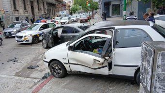 El accidente en Fernández Crespo y Cerro Largo. Foto: Fernando Castro, Subrayado.