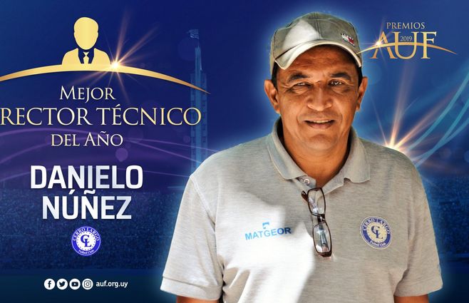Danielo Núñez abandonó su carrera como jugador muy joven para formarse como entrenador. En 2019 fue distinguido como el mejor DT por la AUF gracias a su gran campaña con Cerro Largo