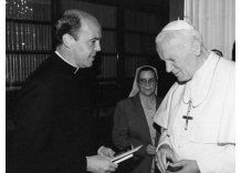 Obispo de Minas responsabiliza a mujeres del nivel espiritual