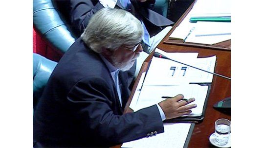 Toda la oposición votó interpelación a Bonomi