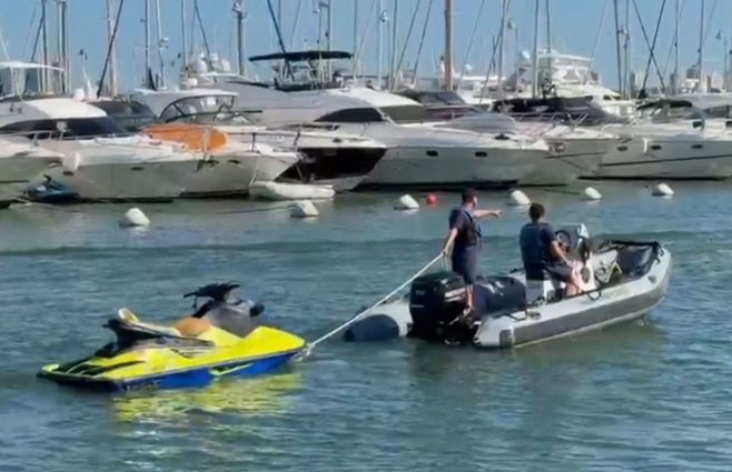 moto-de-agua-rescate-foto-Prefectura-Maldonado