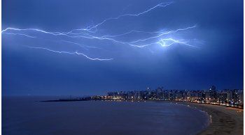 meteorologia actualizo la alerta amarilla por tormentas fuertes
