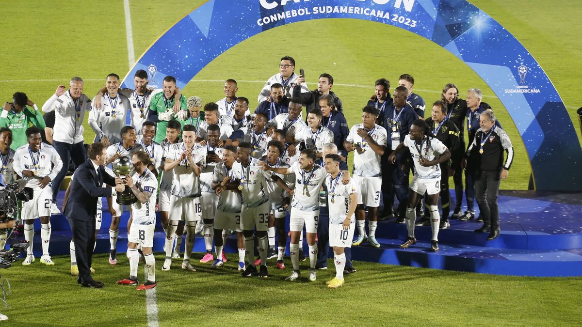 Liga de Quito vence en penales a Fortaleza y gana su 2da. Copa Sudamericana  - Los Angeles Times