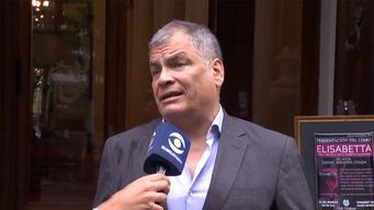 yo vengo por trabajo a uruguay, aseguro rafael correa y hablo del fa, mujica, la derecha y su caso en ecuador