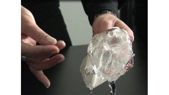 Demanda millonaria por implantes mamarios defectuosos