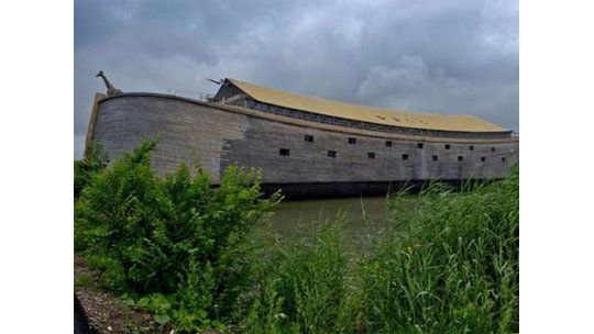 Un chino construye un arca  para salvarse del fin del mundo