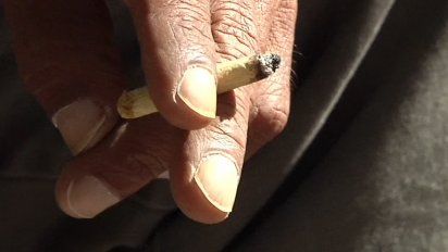 sube el precio de los cigarrillos por nuevo aumento del imesi 8%